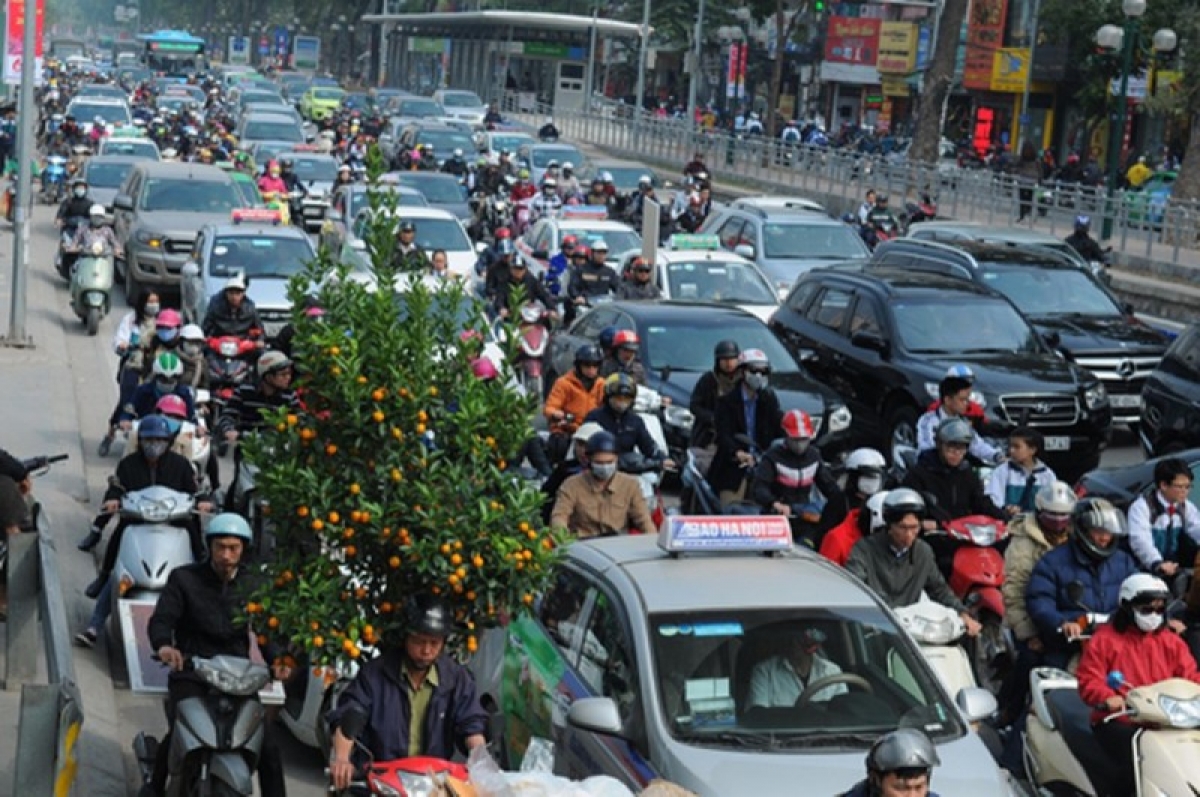 Tăng cường các giải pháp bảo đảm trật tự, an toàn giao thông trong dịp Tết Nguyên đán Giáp Thìn và Lễ hội Xuân 2024
