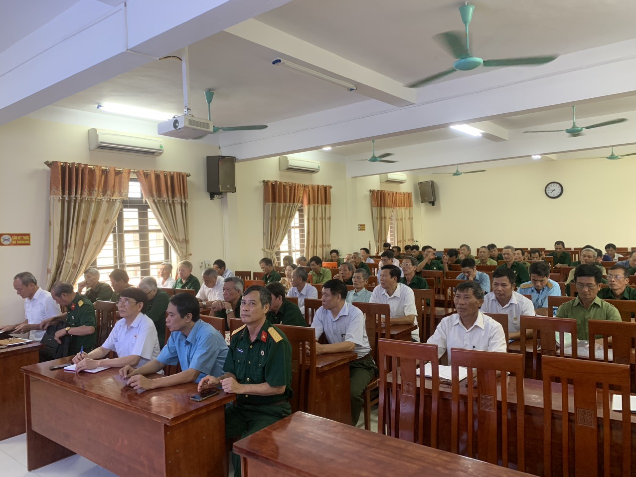 Khai giảng lớp Bồi dưỡng lý luận chính trị và nghiệp vụ dành cho cán bộ Hội Cựu chiến binh cơ sở và chuyên đề giáo dục đạo đức cách mạng trong thời kỳ mới