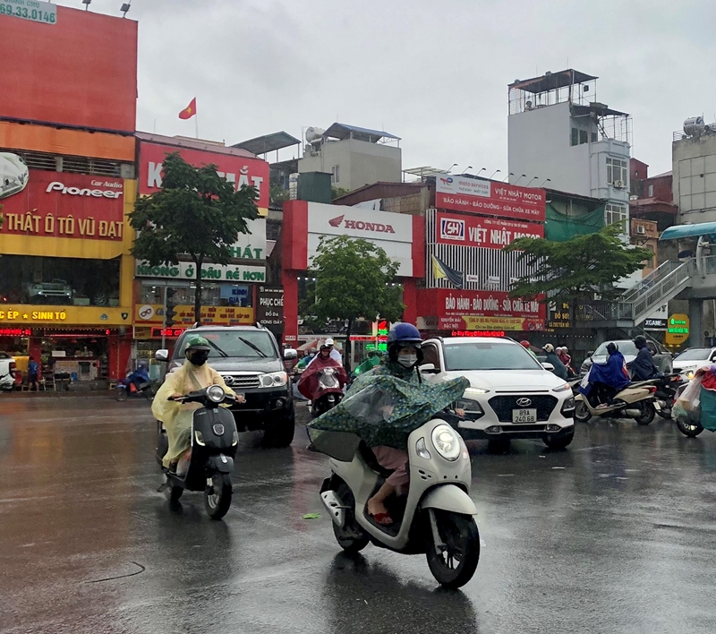 Từ đêm mai, miền Bắc mưa rải rác, trời chuyển rét