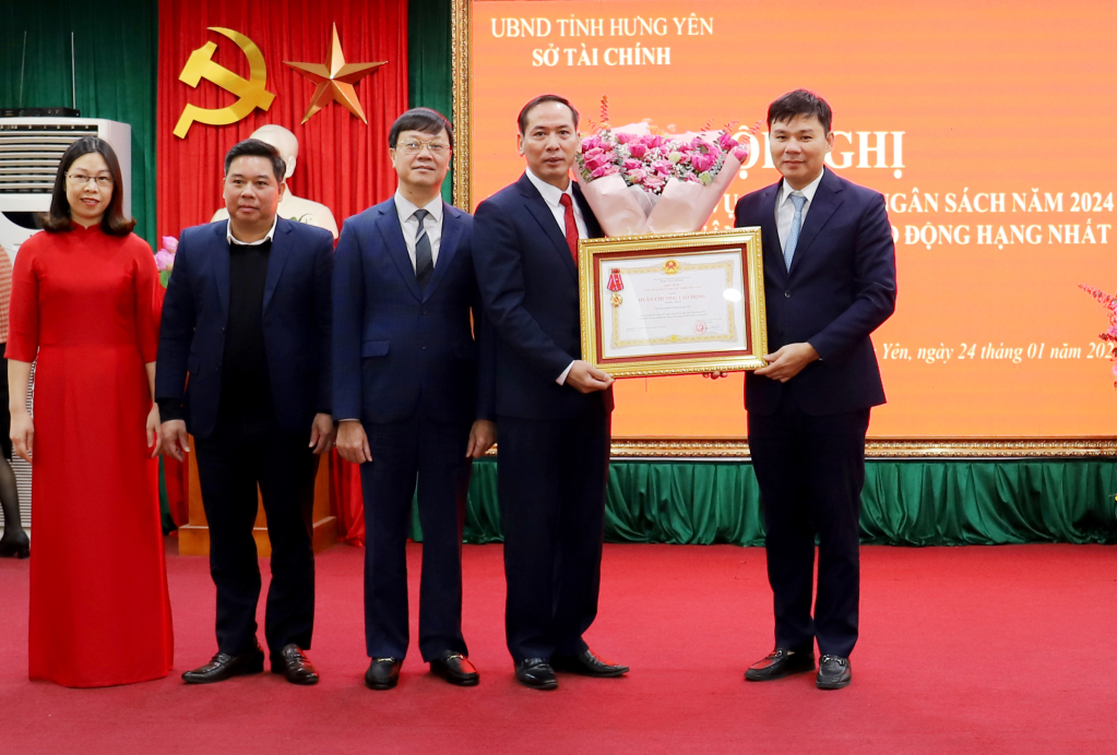 Sở Tài chính: Triển khai nhiệm vụ tài chính, ngân sách năm 2024 và đón nhận Huân chương Lao động hạng Nhất